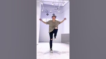 Thumbnail of 《Lonely Dance》— 盛宇DamnShine/ KEY.L劉聰/ ICE | Dance cover by 白丁Dow