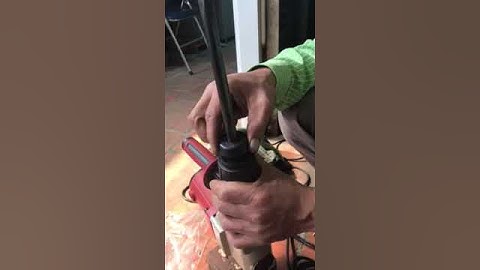 Cách lắp mũi cho máy khoan đục