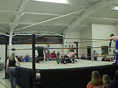 Justin Duke w/ Kristin Flake Vs Isaac Daniels and ...