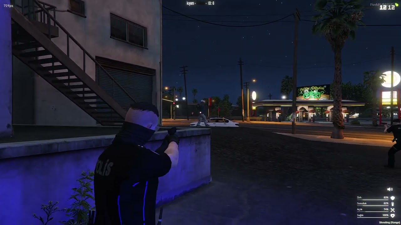 ARAÇ KOVALAMACASINA KATILAN YUNUS SİLAHLI ÇATIŞMAYLA BURUN BURUNA GELİYOR