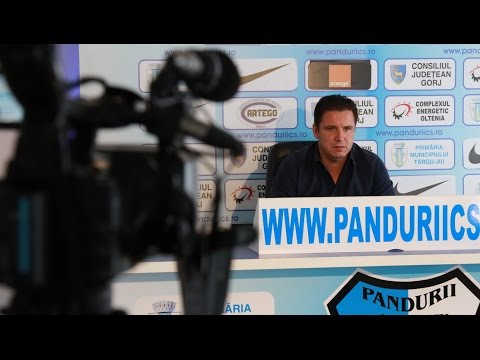 PANDURII TV / CONFERINŢĂ DE PRESĂ A PREŞEDINTELUI  NARCIS RADUCAN MECI PANDURII - STEAUA 24 08.2016