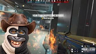 Outrageous Siege Clips