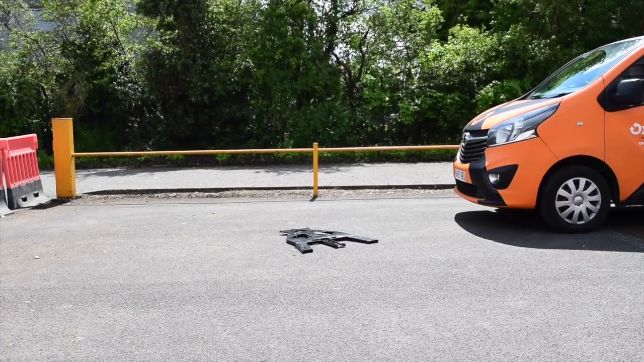 Oxford Plastics   EnduraSign QuickFit Frame   Rob Drive Over