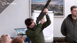 Estonian women train to fight amid Ukraine crisis