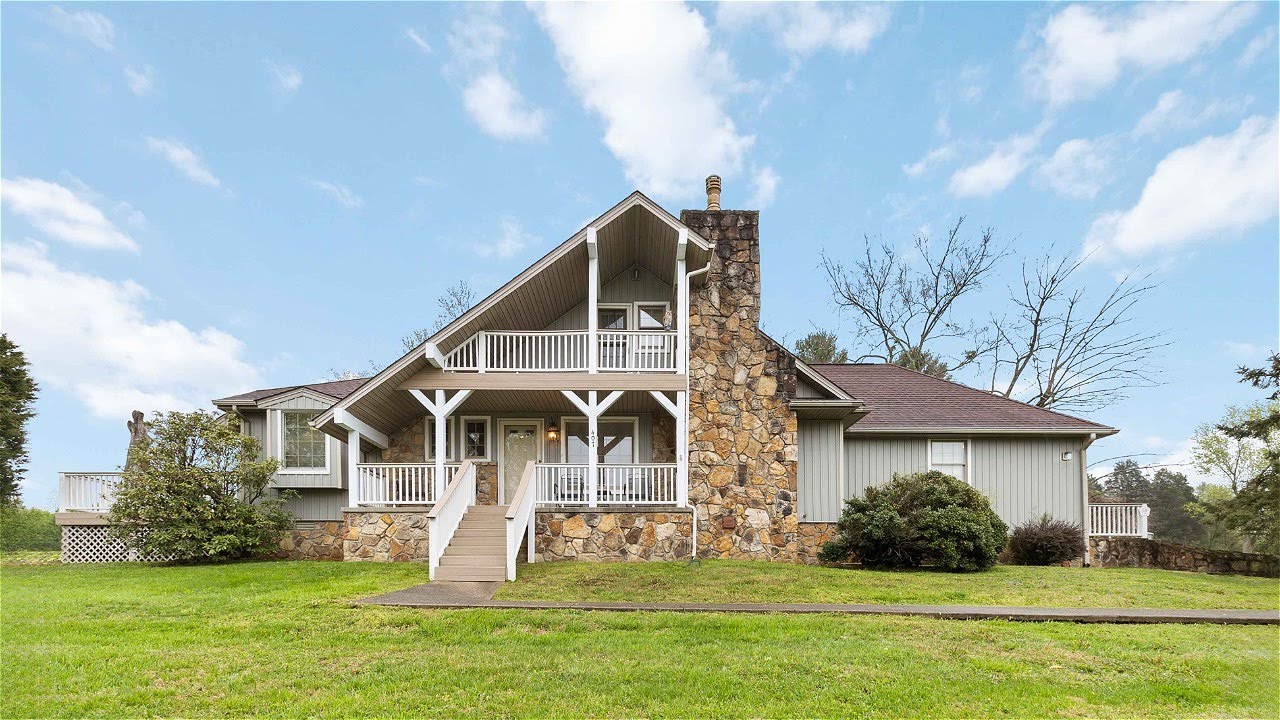 407 Circle Lake Dr, Bronston, KY 42518