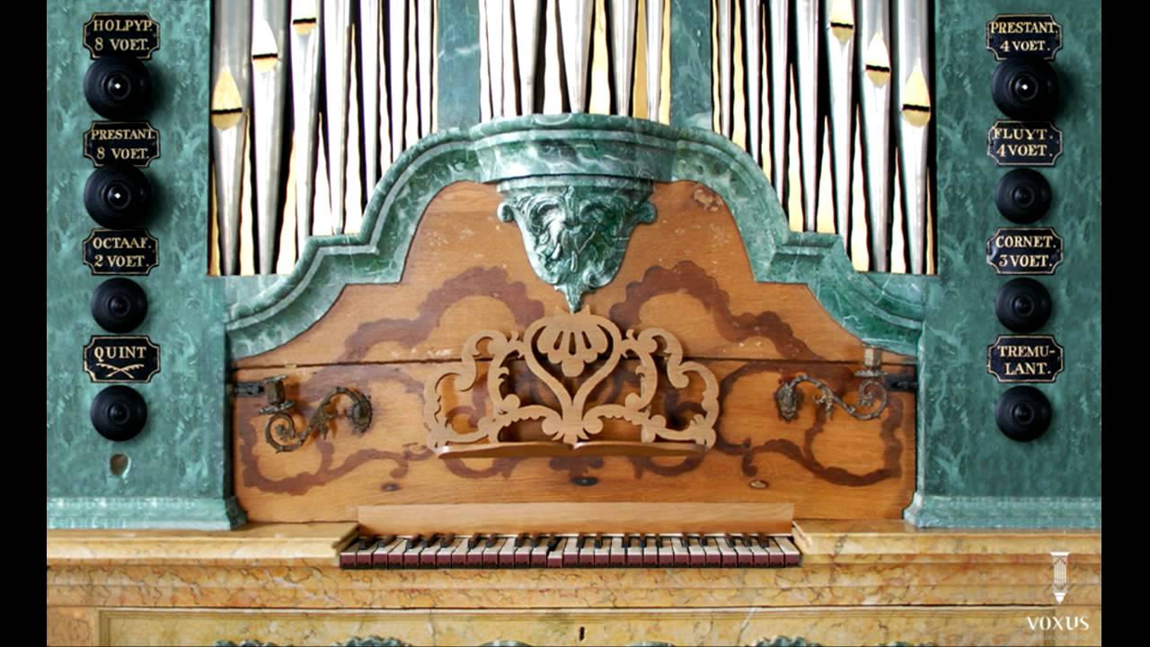 Fugue in G minor - W.A. Mozart (VOXUS)