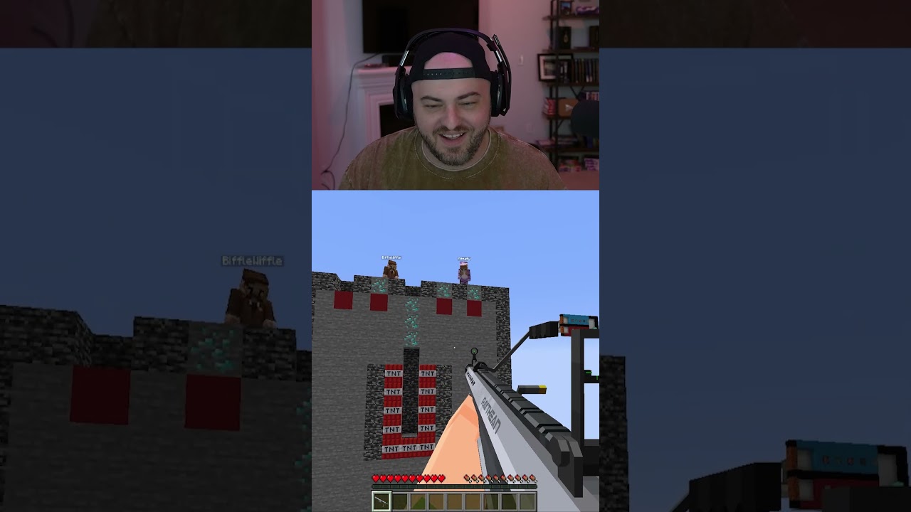 He fell for my trap... #minecraft #minecraftmeme #minecraftshorts