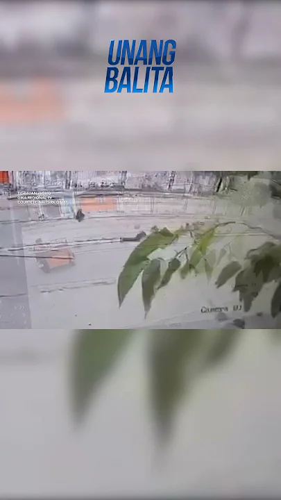Rider, patay matapos tumama sa bakal na karga ng kolong-kolong! #shorts l Unang Balita