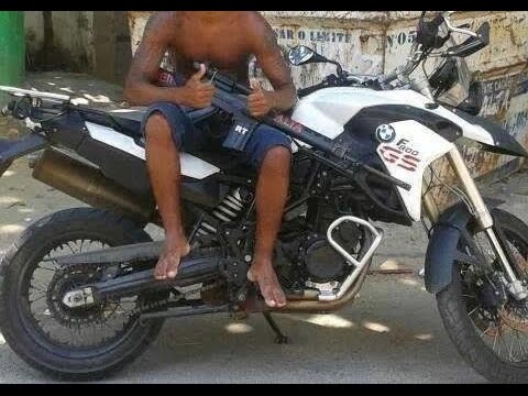 MC VITINHO DO JACA - MAIOR INIMIGO DO PENSADOR É O PENSAMENTO (DJ BRENO BRUM)