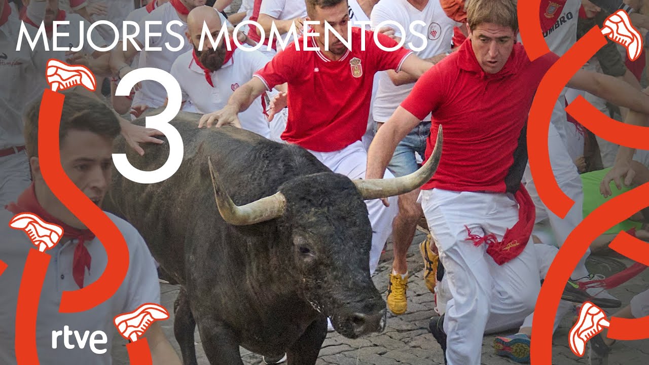 MEJORES MOMENTOS del tercer encierro de San Fermín 2022 | Toros de José Escolar