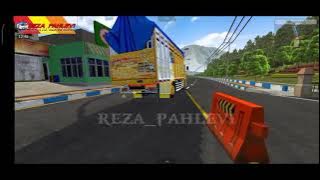 Truck 'Reza Pahlevi' oleng!! /Story Wa 'Itu Yang trondol doang kenceng kagak mohon minggir dulu!!'