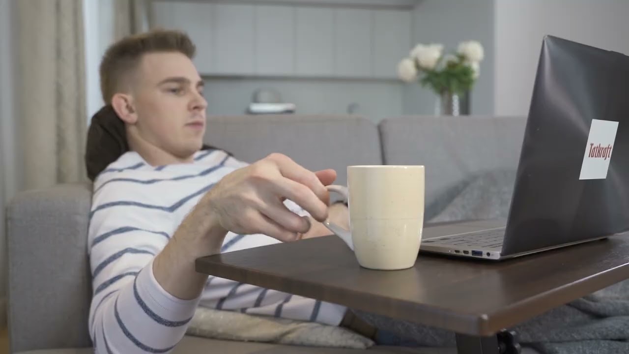 Tatkraft Salute Table Roulante pour Ordinateur Portable Hauteur Réglable Brun Foncé Freins intégrés