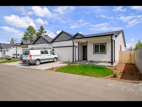 1413 Hardcastle Ave, Woodburn, OR home video tour