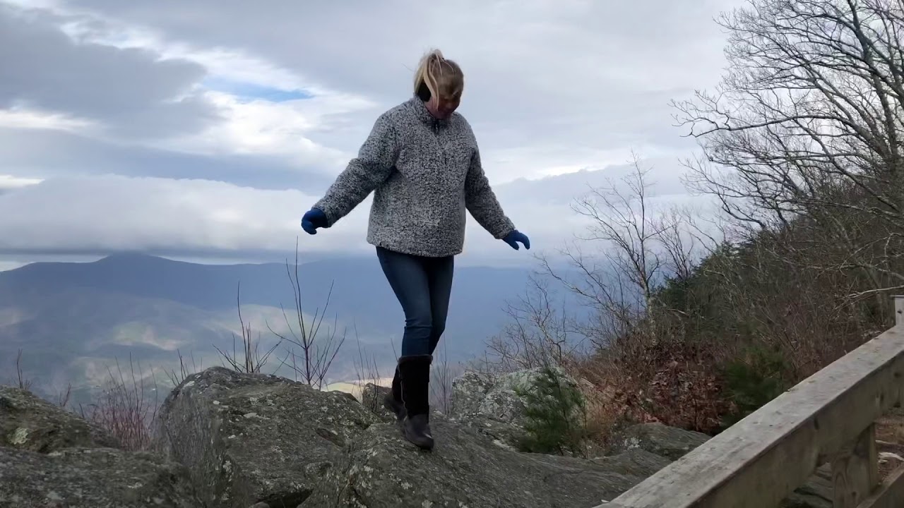 Very windy mountain hike 🏔