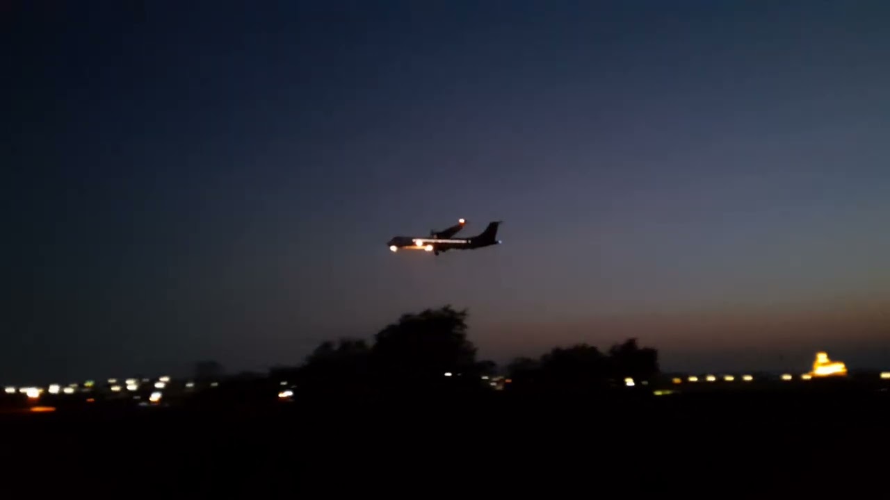 Lâu rồi mới thấy con ATR ghẻ...