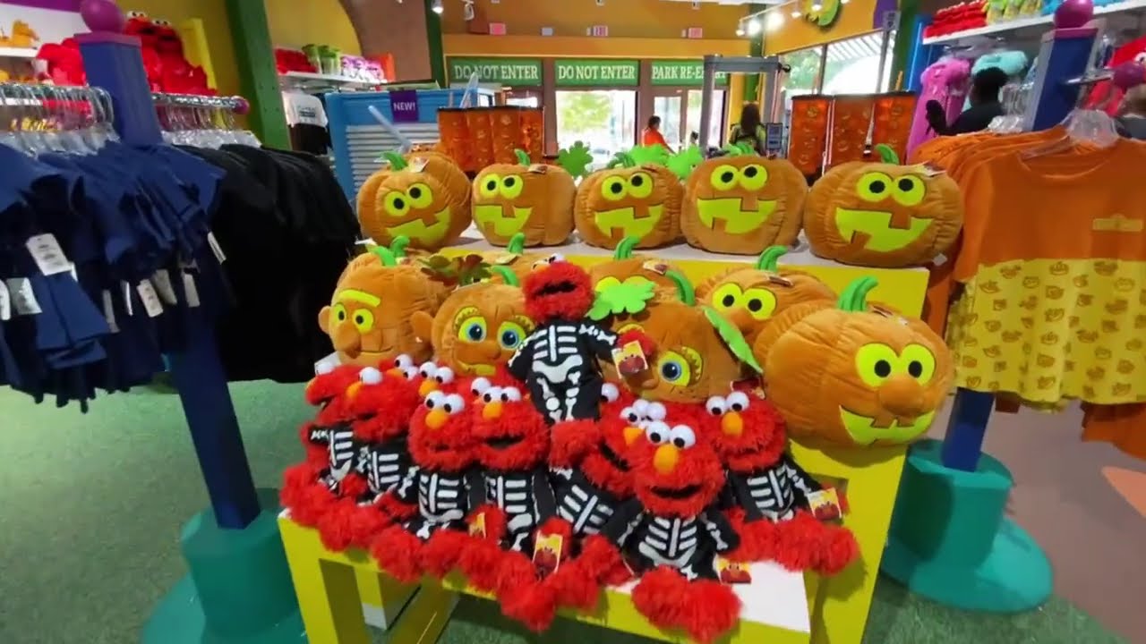 Sesame Place Store Tour Halloween Christmas Merch Atmosphere walk through
