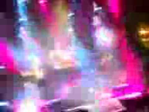 MUSE - Pop Corn #1 Live in Paris 08/09/09