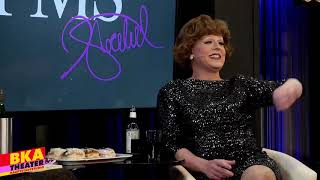 Julian F. M. Stoeckel: Bleiben Sie doch bitte auf dem roten Teppich! (11/2020)