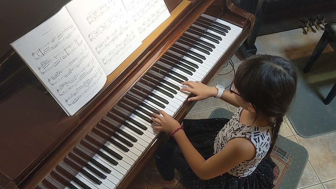 No. 1 from Five Little Piano Pieces, Ross Edwards (1976)