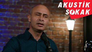 Ergün Keleş - Üç Güzel Geli̇yor Male Male