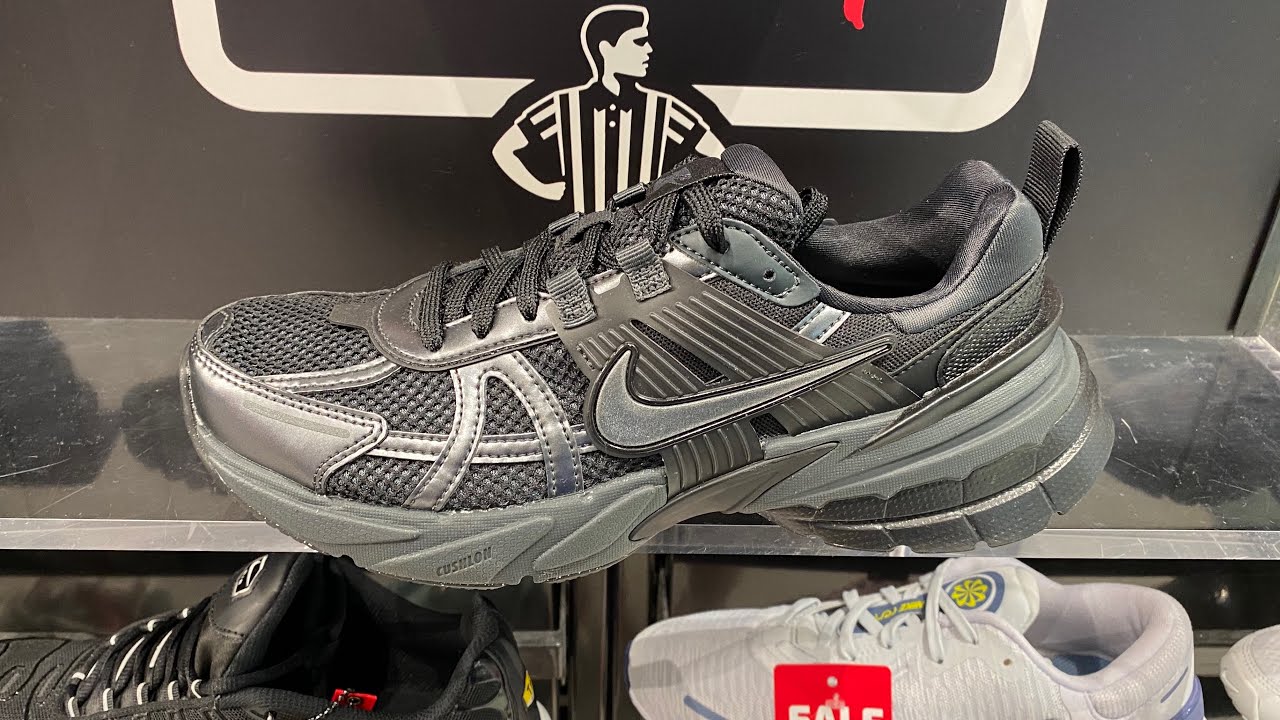 ナイキ Nike V2K Run \
