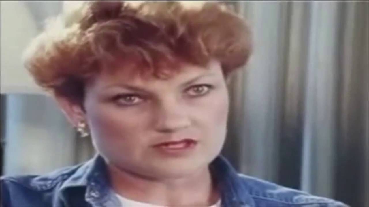 Please explain me. Гиф explaining. Please explain. Explain gif. Please explain me. Гиф explaining. Please explain. Explain gif.