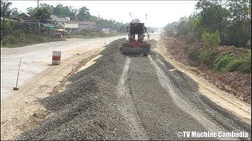 Extreme Motor Grader Operator Skill Spreading gravel Building Road លីប៊ីល័រធ្វើផ្លូវ