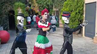 Dancing Puppets Skeleton Parade