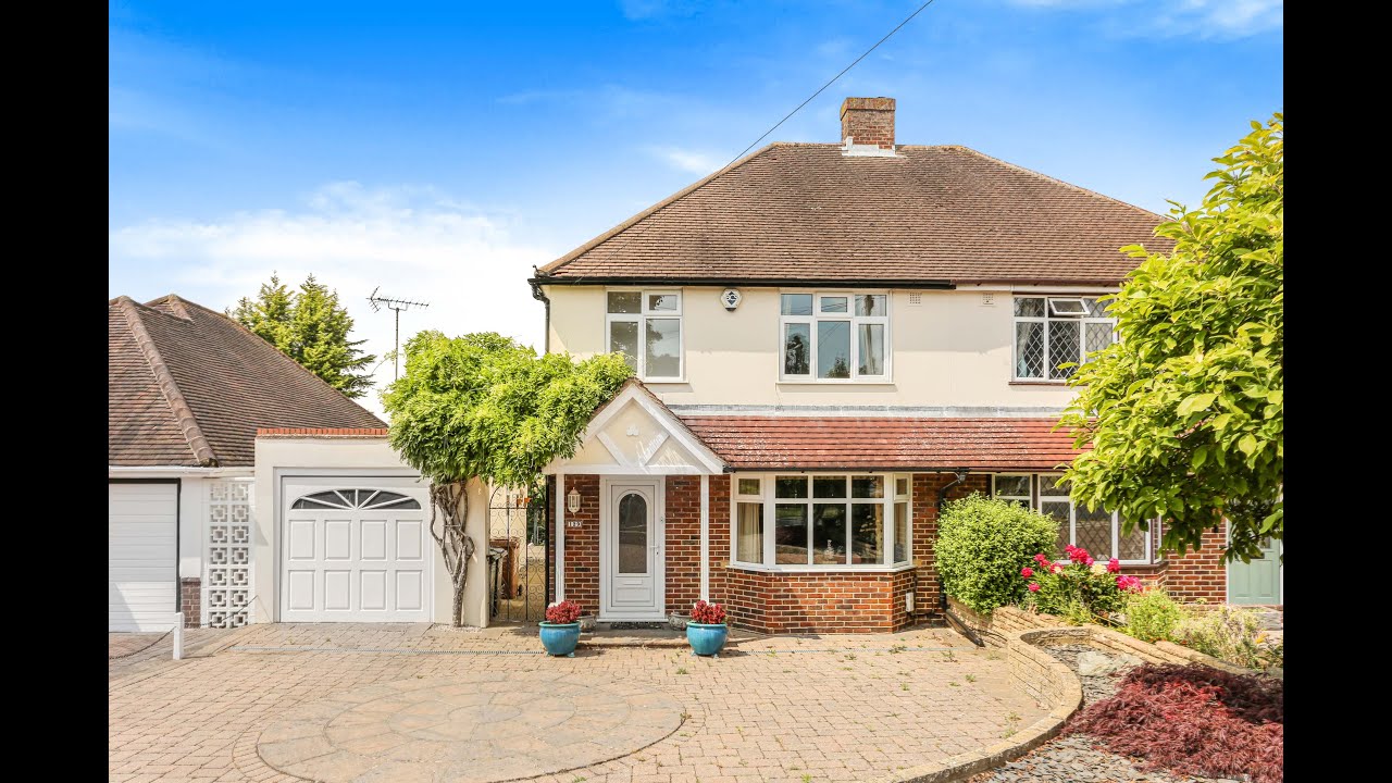 Chapel Way, Epsom Downs, KT18 YouTube