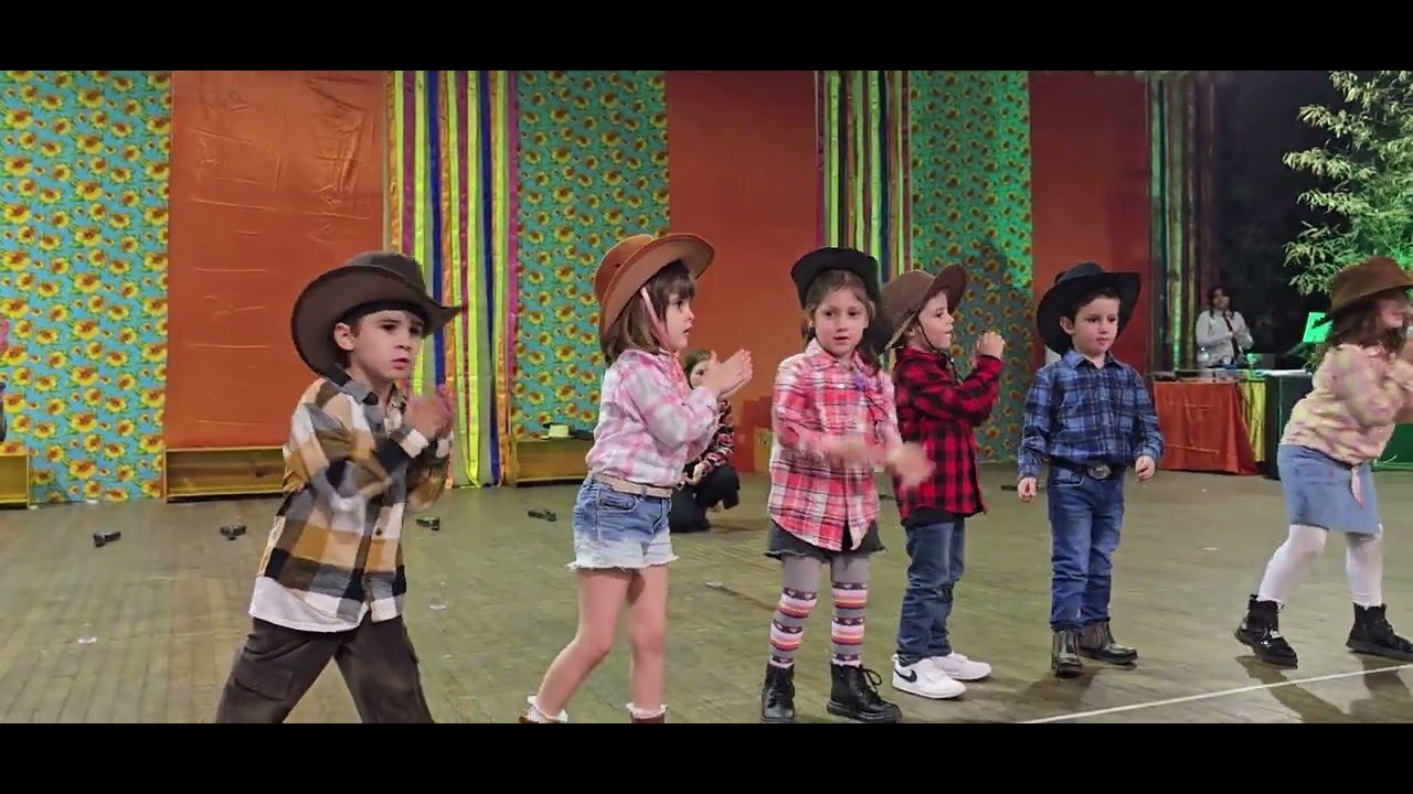 É na sola da bota! Festa Junina 2024! Escola Floresta Encantada!