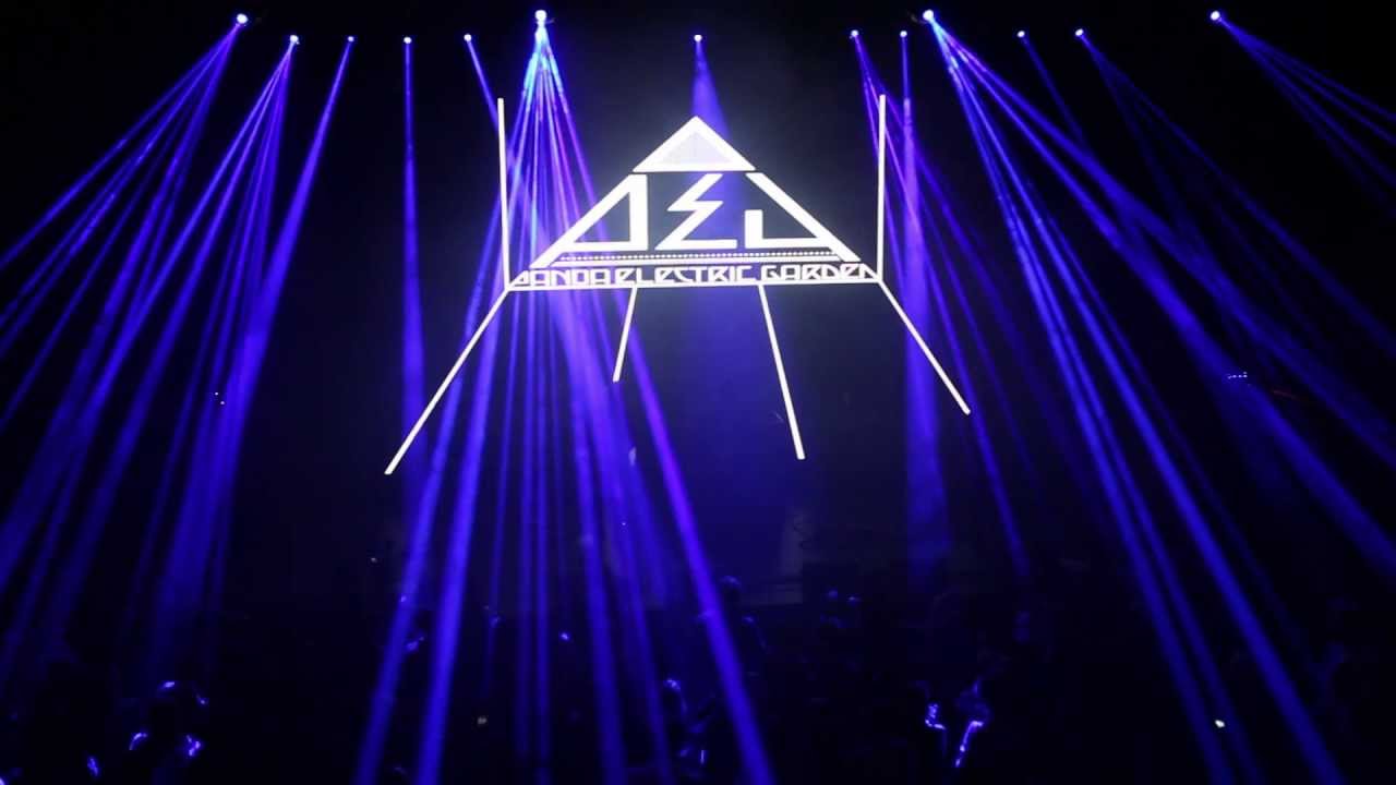 Panda Electric Garden: Intro +Tricks. Live