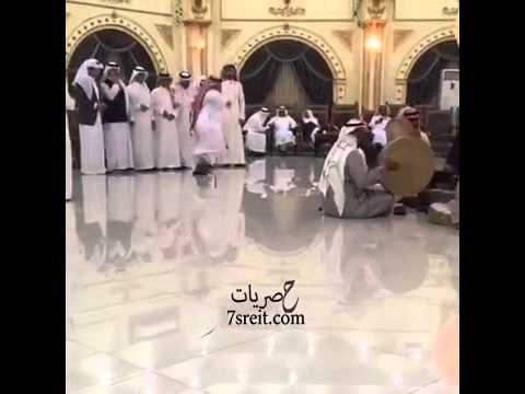 ابو جفين استنزل في الرقص وطاح