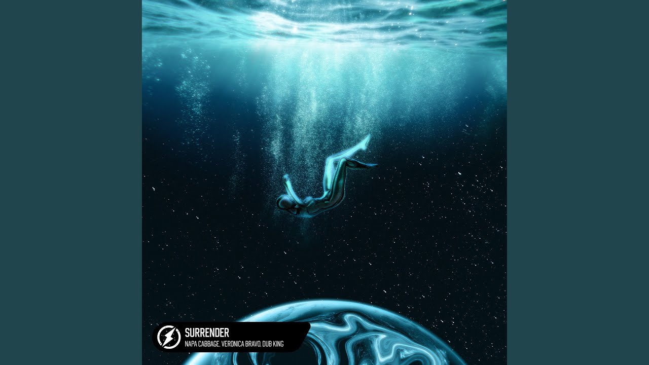 在 YouTube 上观看 Surrender 在 YouTube 上观看 Surrender