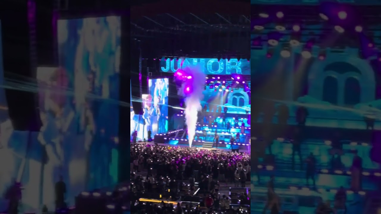 Entre nosotros Junior H en vivo New York en Jones Beach theater 08/09/2025