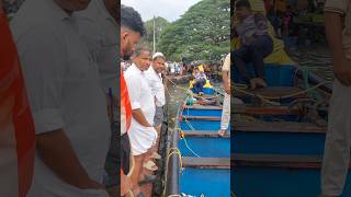 ചാലിയം ഹാർബറിലെ മത്തി ലേലം #fishing #fisherman #fish #seafishing #shorts #casting 13.5.26