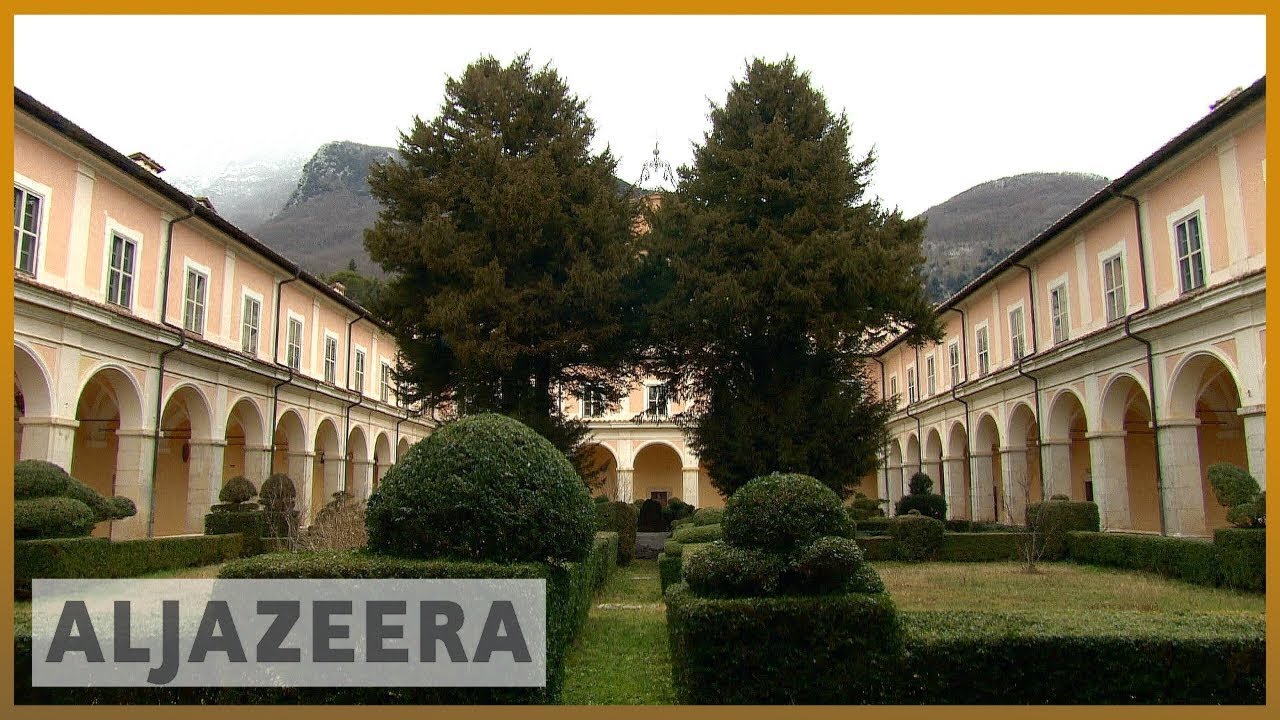🇮🇹 إيطاليا: أكاديمية "شعبوية" مدعومة من بانون تثير الانتقادات | الجزيرة الإنجليزية