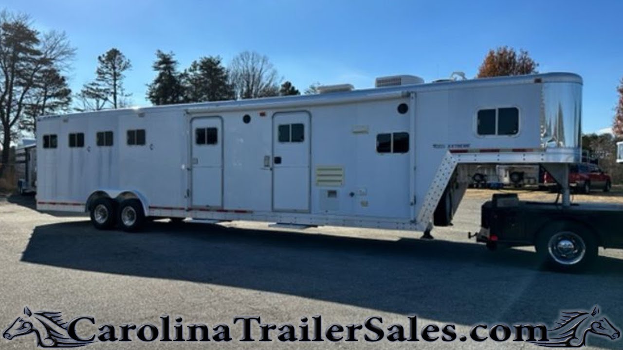 1997 Exiss 4 Horse Trailer, 12' LQ, Hay Rack, Mid Tack, Generator