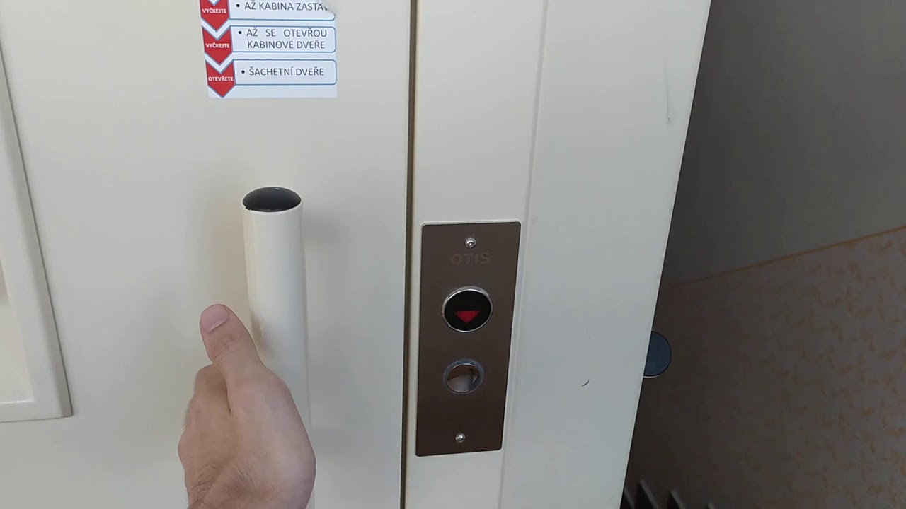 Vytah Otis z Roku 2015 !! , Otis From 2015 , Růžový Pahorek 313 , Frýdek - Místek , Česká Republika