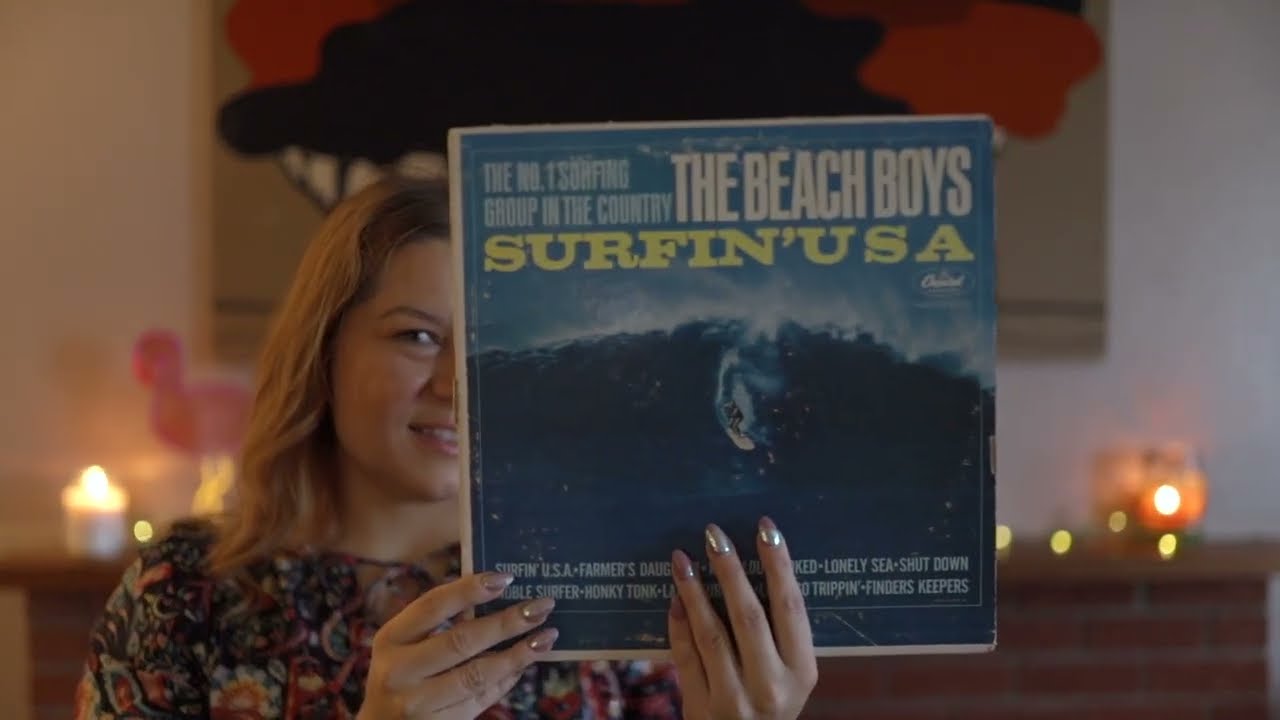 Коллекция виниловых пластинок ASMR, тихая речь, постукивание, альбом в центре внимания, звуки дом...