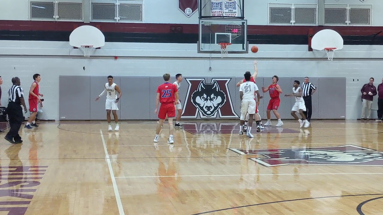 Quinn Calabrese hits a three from the wing