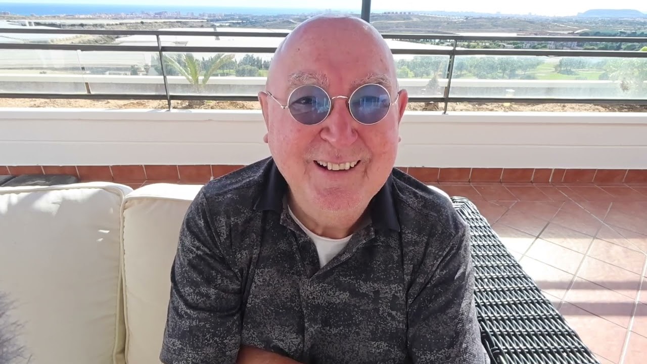 En Dassen denkt dat Nederland last heeft van asielhysterie! In Ter Apel schudden ze het hoofd! 