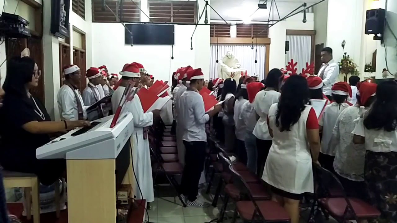 Bethlehem Brikan Pintumu | Madah Bakti 328 | Lingkungan Santo Yusuf - Natal 2019