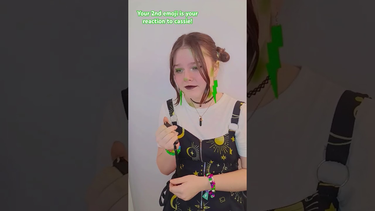 Bad acting #trending #cosplay #oc #occosplay #alien #aliencostume #fyp #ontheroadto10k #relatable
