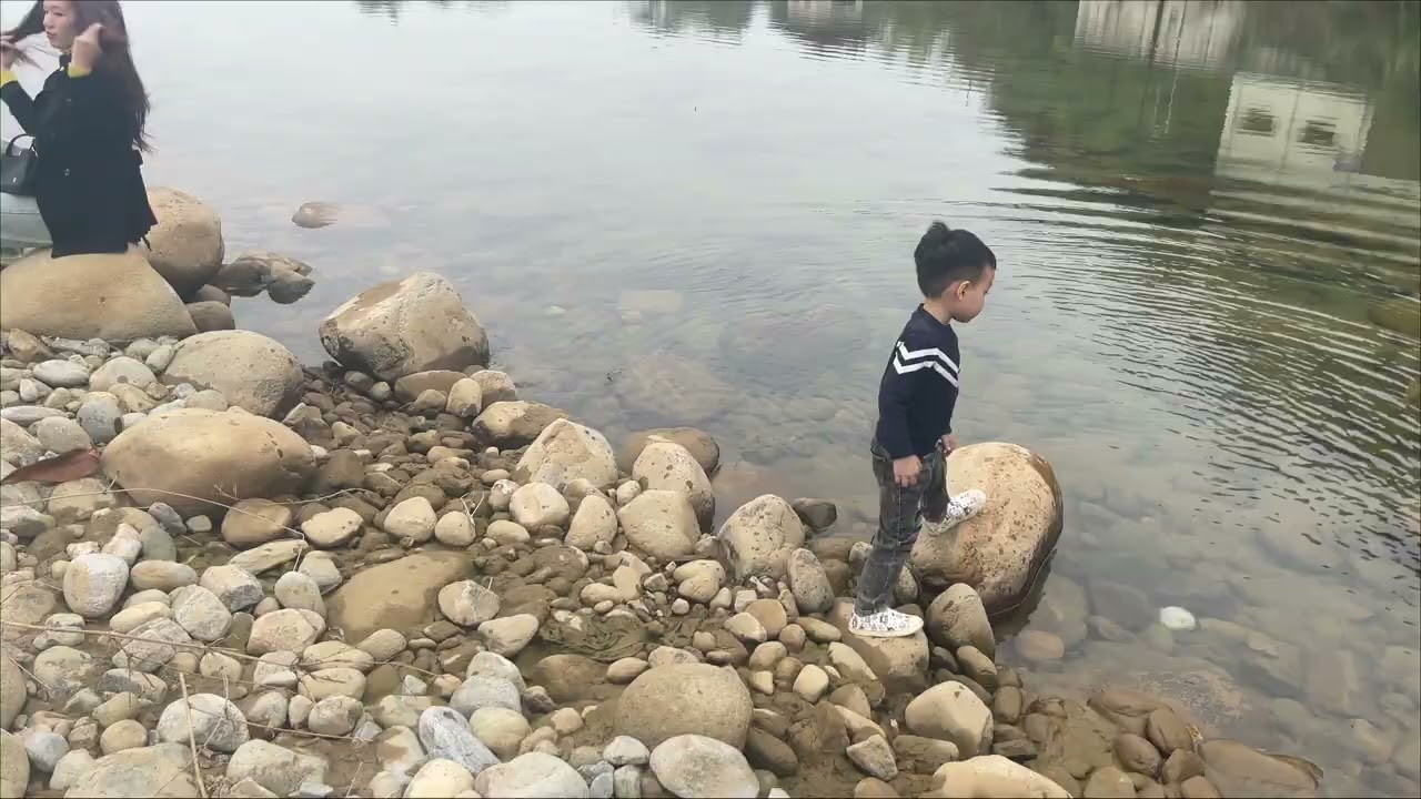 Thăm quan khu homestay Gái Bản và dòng sông êm đẹp ở Yên Bái