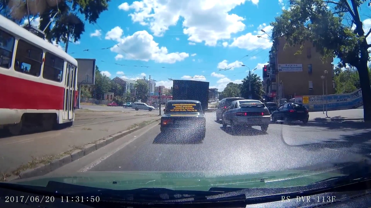 RS DVR-113F - день