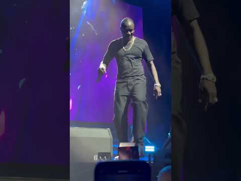 Akon Live