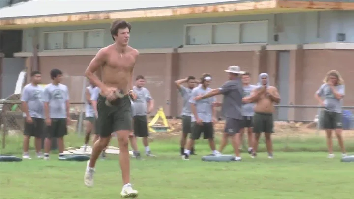 South Walton football player Pearce Spurlin commit...