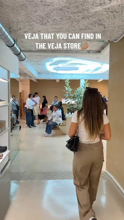 Download lagu Yang mana nih? 👟 #veja #sneakers #chooseone #whichoneisbest