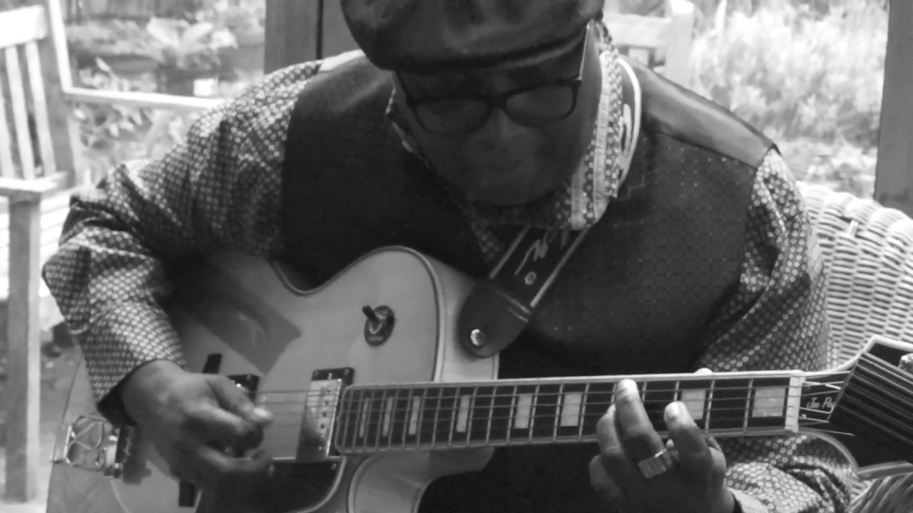 Tony Dudu - Guitarrista & Compositor Evolucionando o Gumbé Jazz