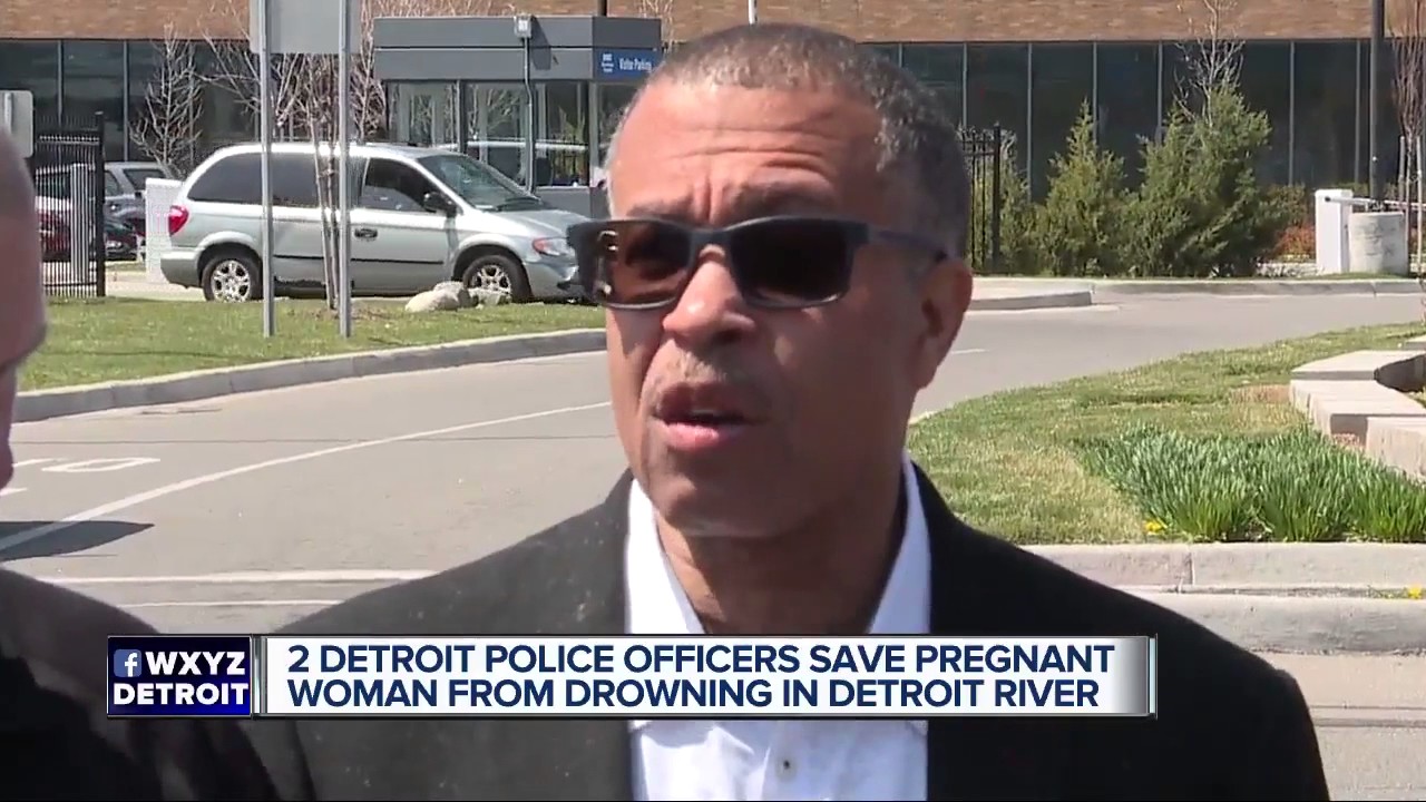 Two Detroit police officers save pregnant woman from drowning